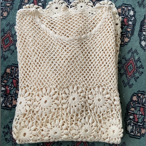 Vintage boho cottagecore crochet shirt or dress - Picture 4 of 12